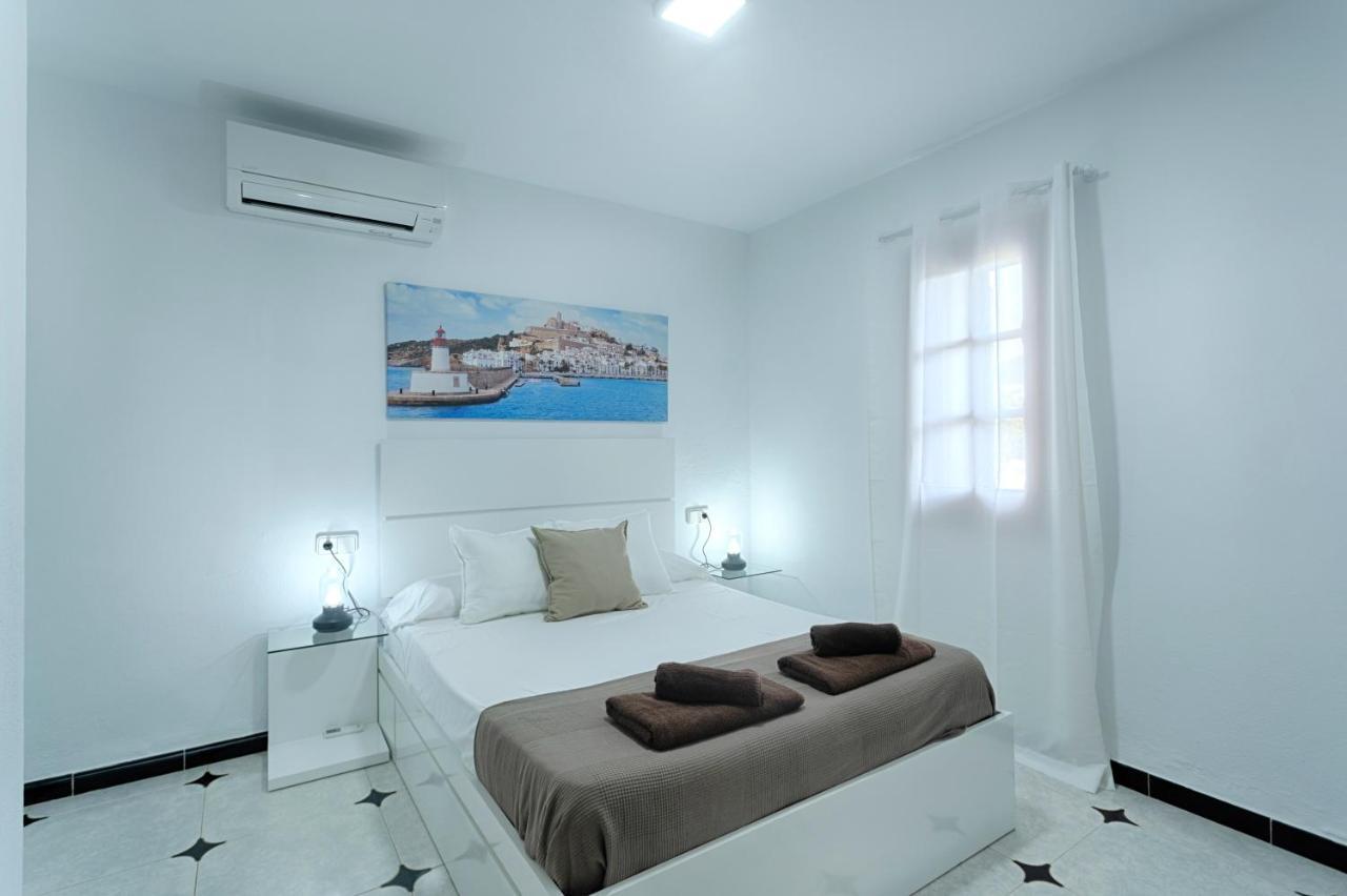 Villa Cana Simona Sant Jordi de ses Salines Exterior photo