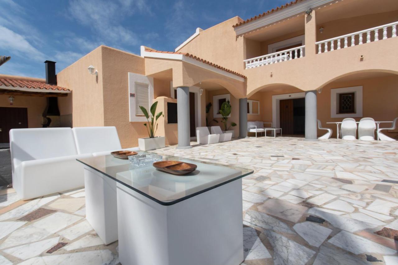 Villa Cana Simona Sant Jordi de ses Salines Exterior photo