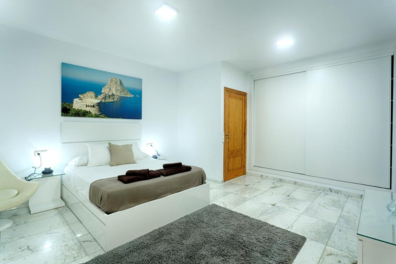 Villa Cana Simona Sant Jordi de ses Salines Exterior photo